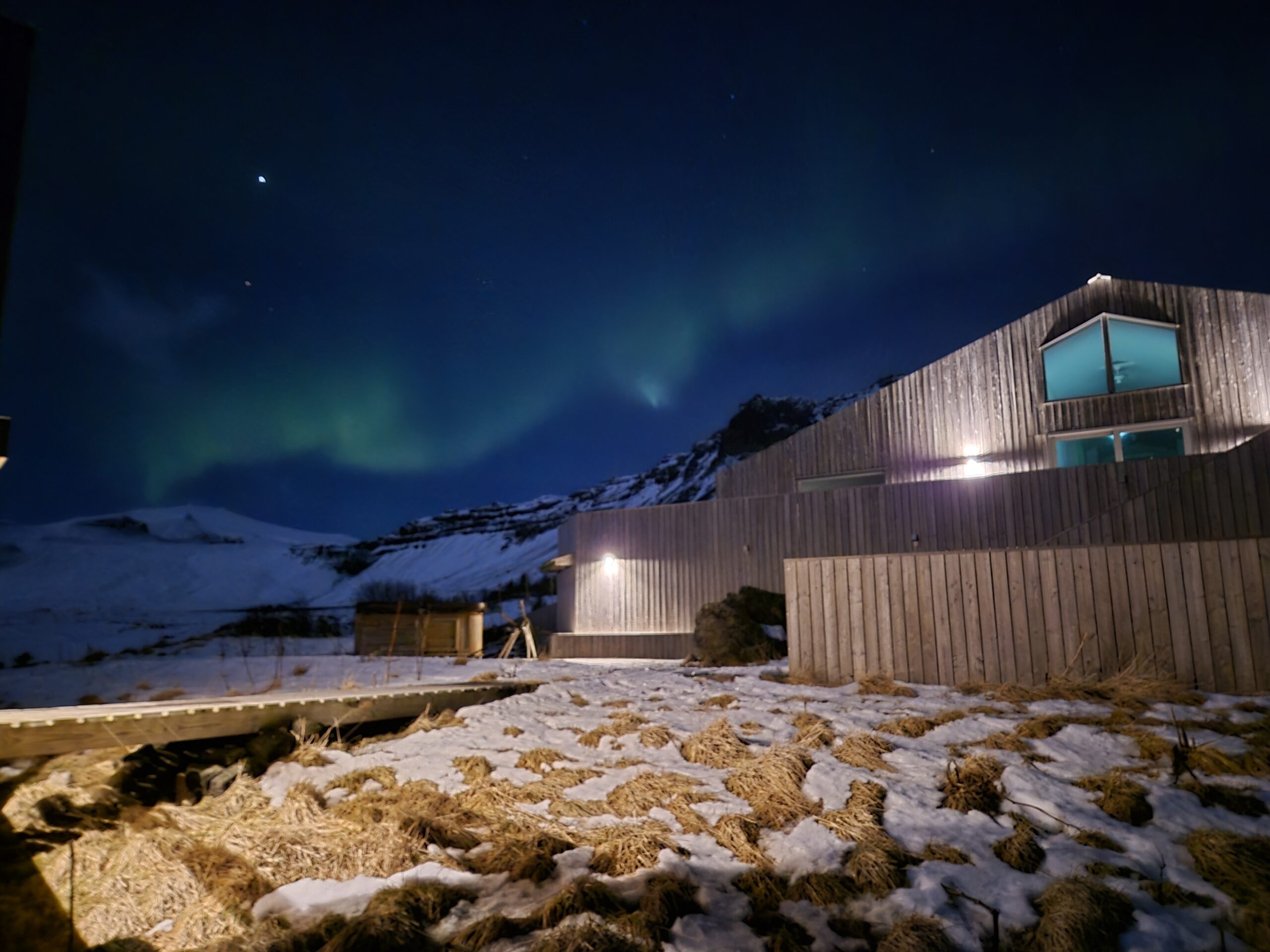 Winter Retreat Stori Kambur Holy Ram Lodge Northern Lights